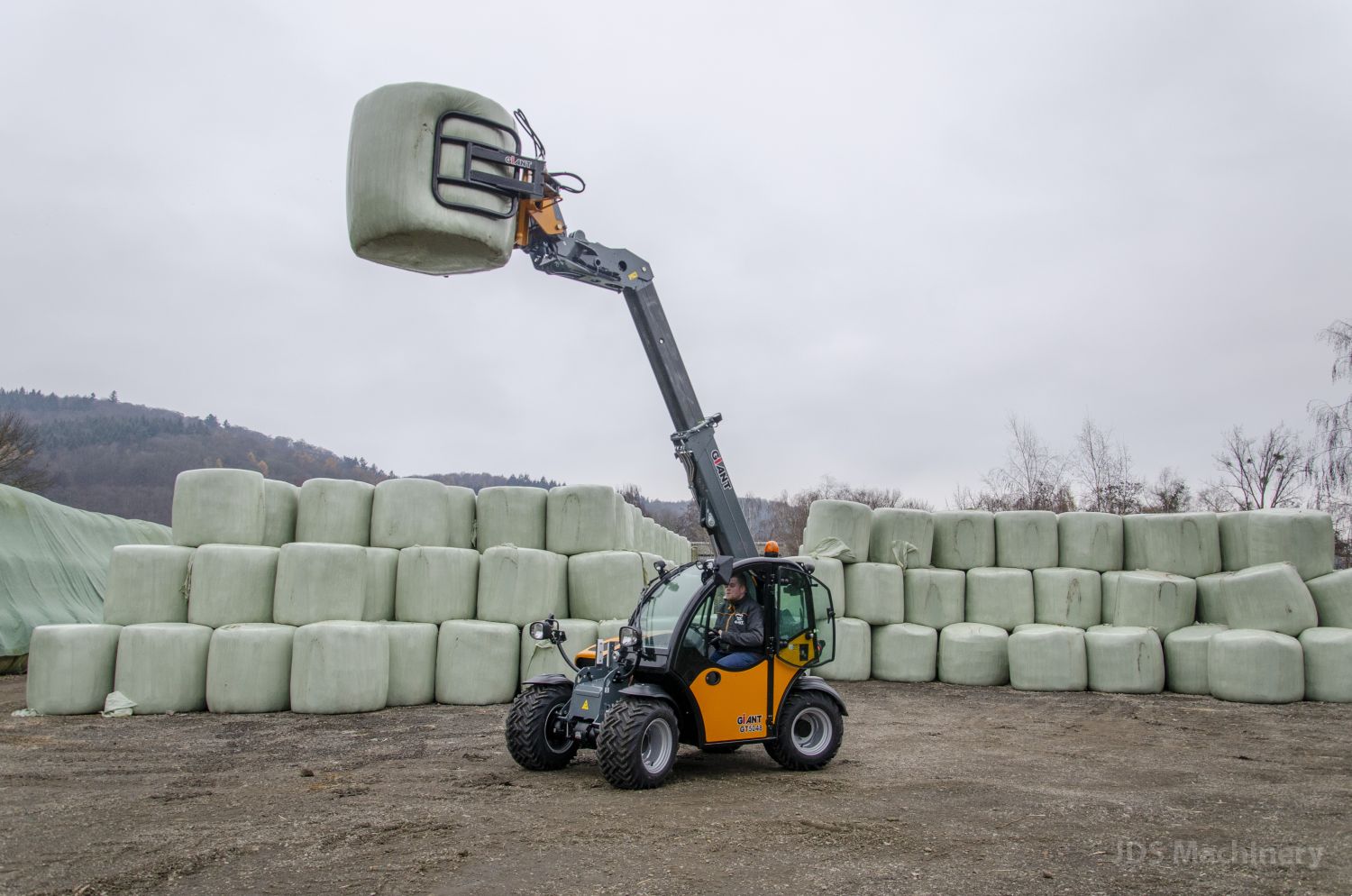 Giant GT5048 Telehandler Wales