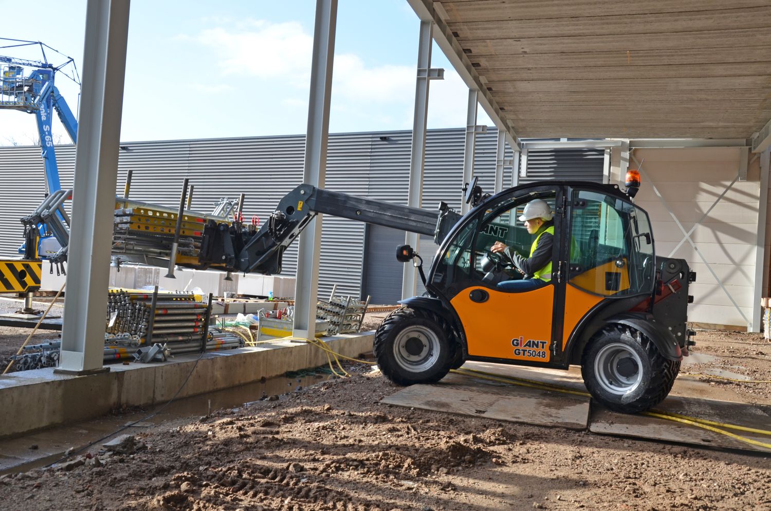 Giant GT5048 Telehandler Wales