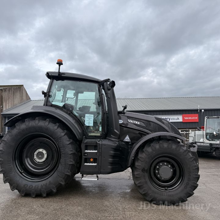 Valtra T215 Versu