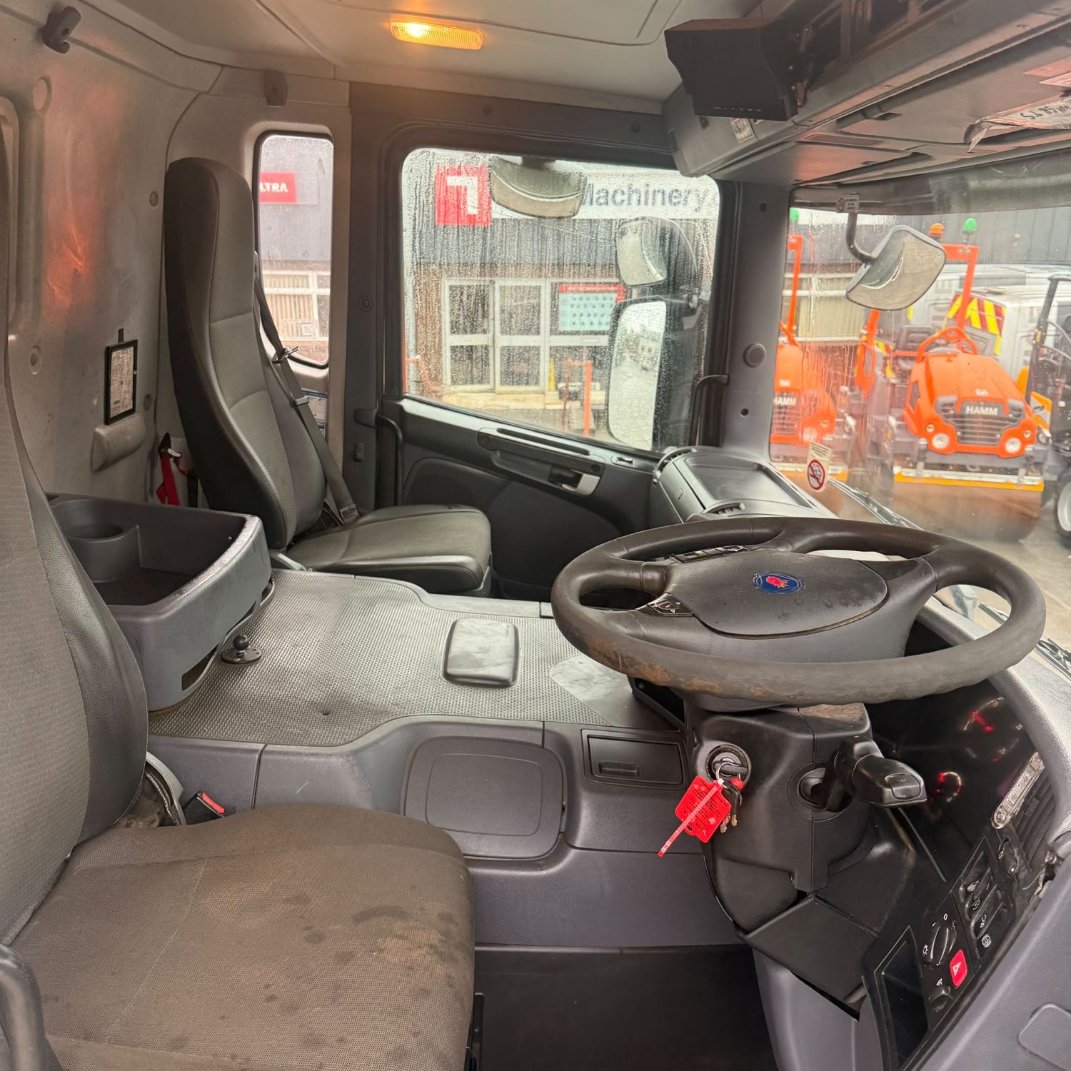 Scania P280 3 Pedal Opticruise Wales
